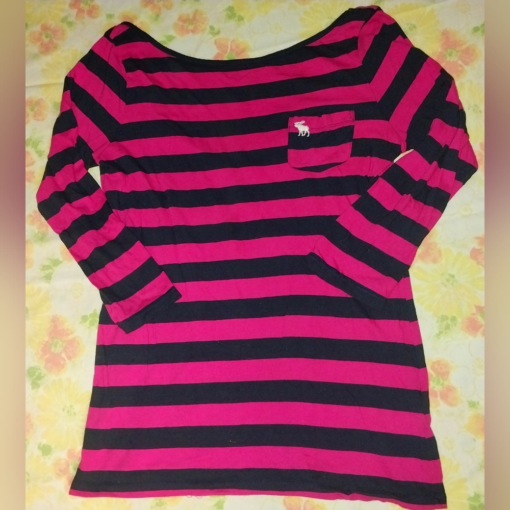 Abercrombie & Fitch  Three Quarter Sleeve top